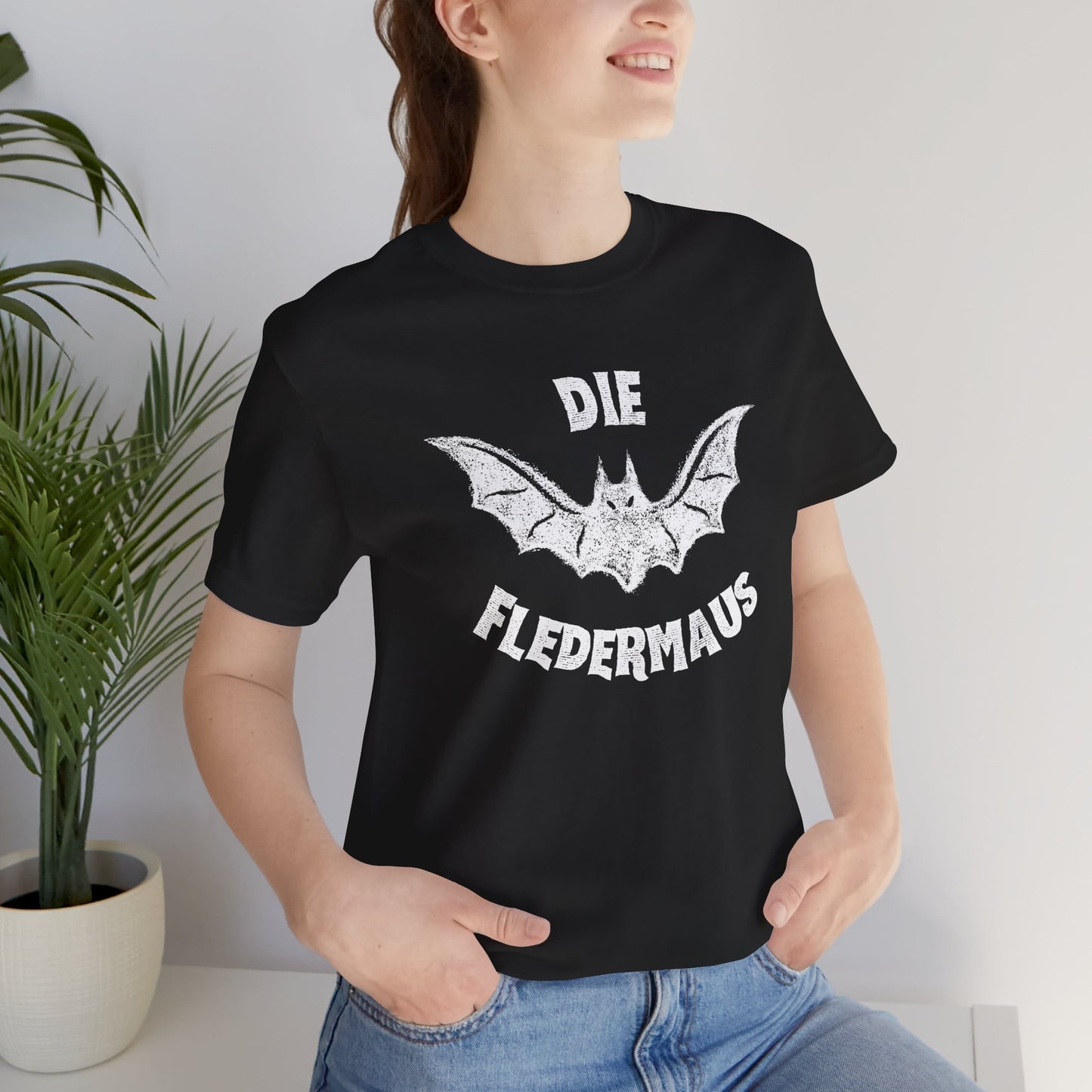 Die Fledermaus (The Bat) UNISEX Tee